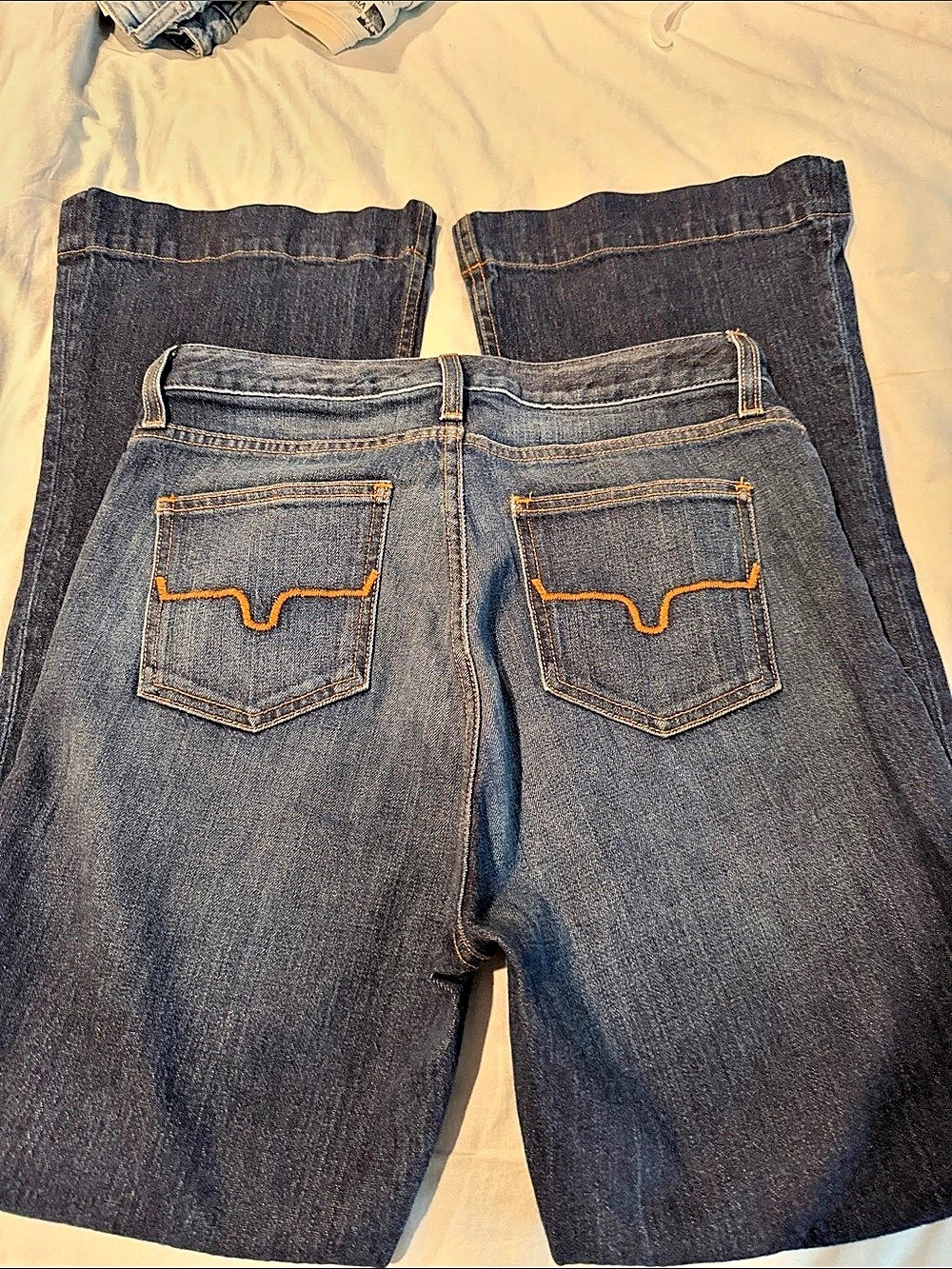 Jennifer Boot Cut Jeans Waist 8/32 in Blue